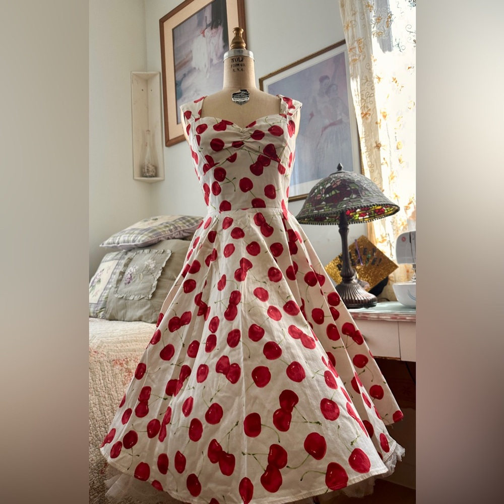 Ixia Cherry Print White Sweetheart Bust Midi Dress- size S - Picture 7 of 8